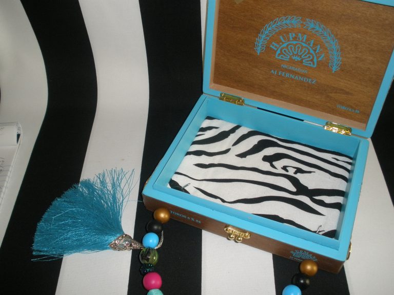 SOLD 1394 Cocktail / Wine Cigar Box Purse