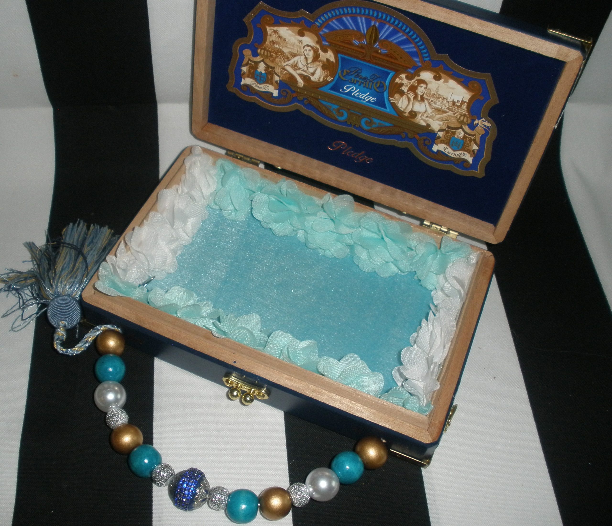 Life is an Oyster Cigar Box Purse - Image 7