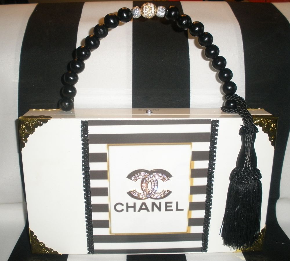 CC Brooch with Nautical Stripe Cigar Box Purse - Image 2