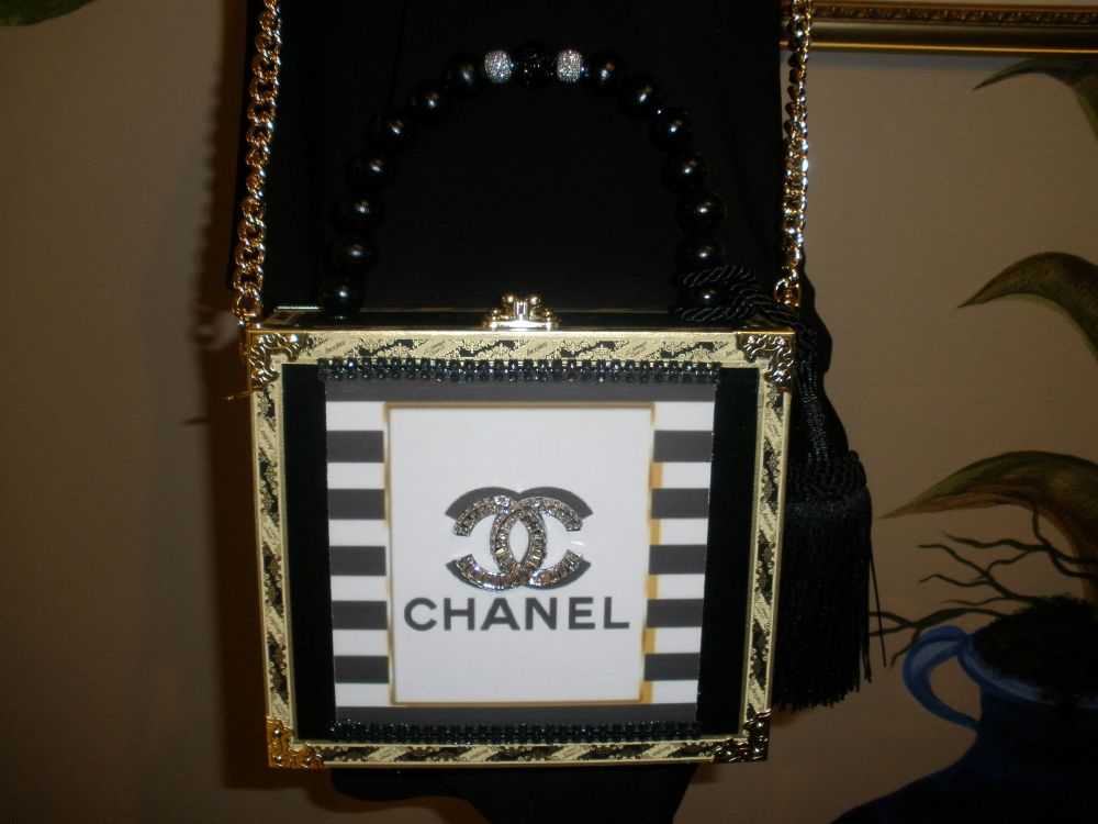 SOLD CC Brooch on Nautical Stripe Cigar Box Purse - Image 10