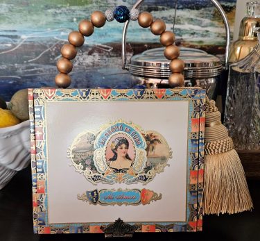 La Aroma de Cuba Mi Amor Cigar Box Purse