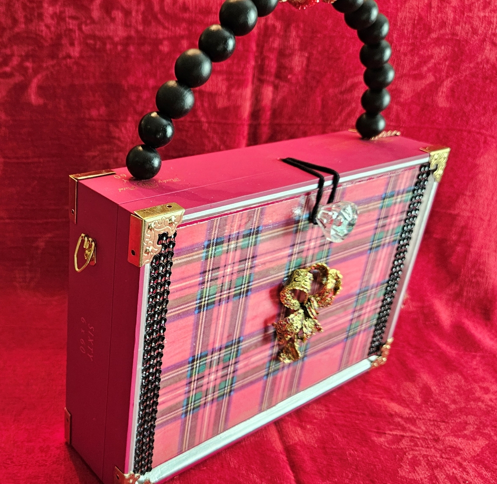 Christmas Red Crystal Bow on Tartan Plaid Cigar Box Purse - Image 5
