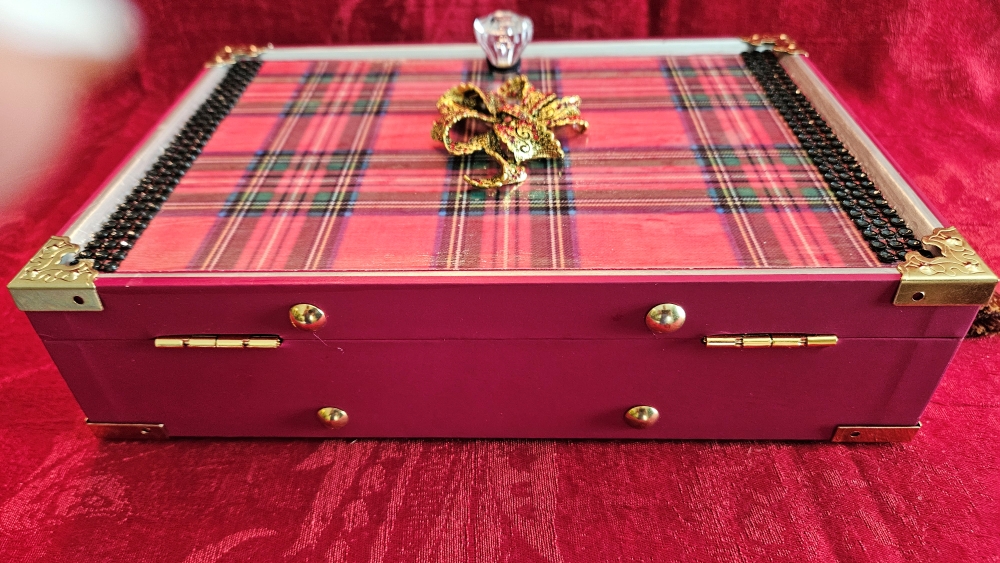 Christmas Red Crystal Bow on Tartan Plaid Cigar Box Purse - Image 7