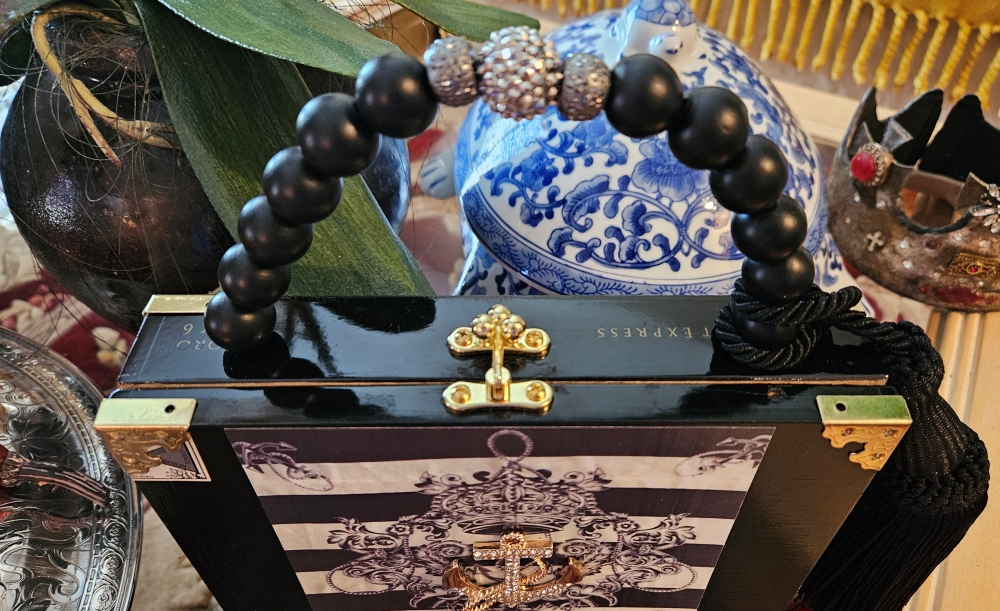 Evening at the Yacht Club Cigar Box Purse - Image 3