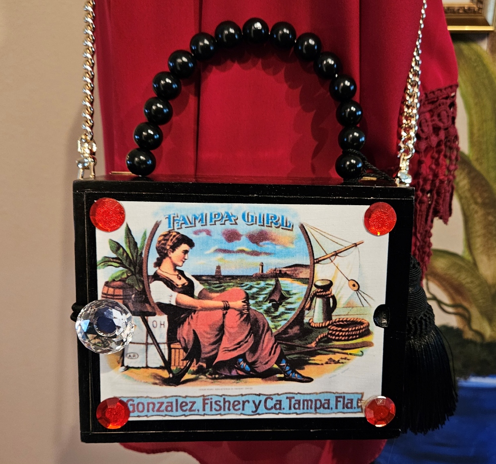 Tampa Girl Cigar Box Purse - Image 9