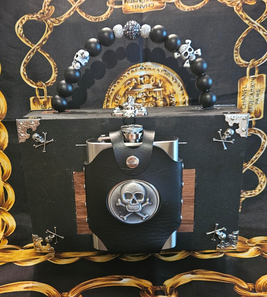 Gasparilla Diesel Skull Flask Cigar Box Purse