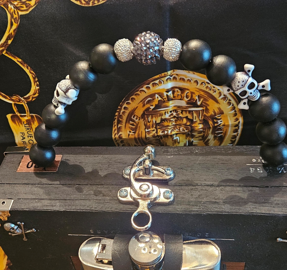 Gasparilla Diesel Skull Flask Cigar Box Purse - Image 3