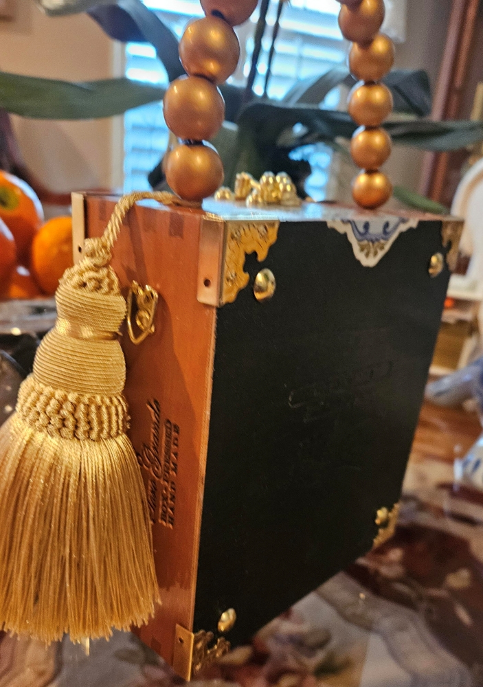 Gasparilla Vintage Label Cigar Box Purse - Image 3