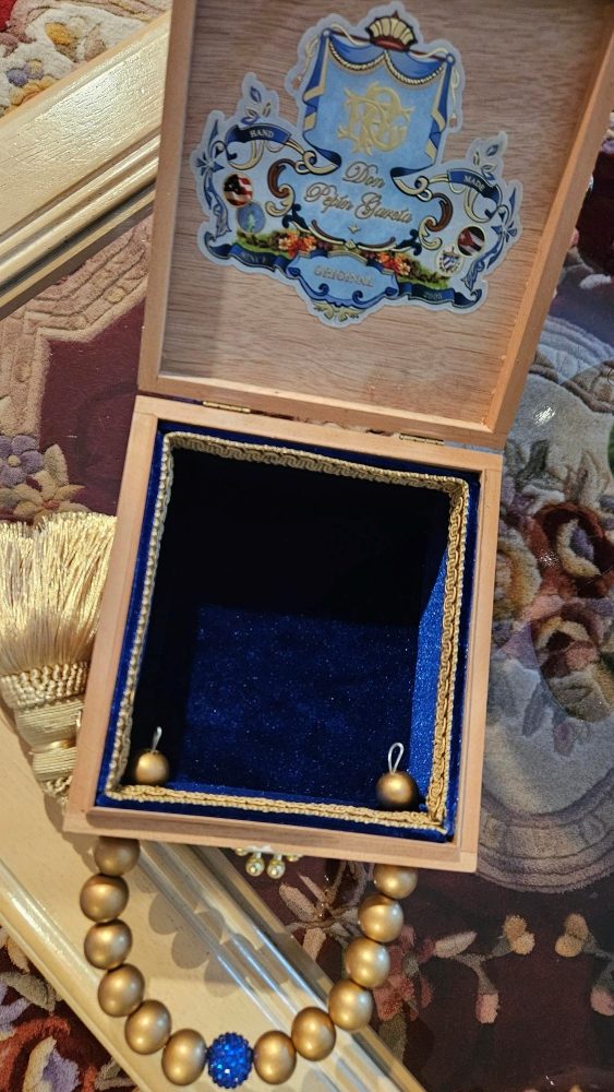 Gasparilla Vintage Label Cigar Box Purse - Image 6