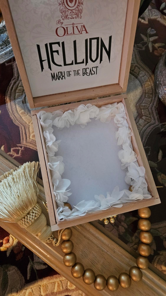 Pearl CC Brooch on Cream Bouclee Cigar Box Purse - Image 7