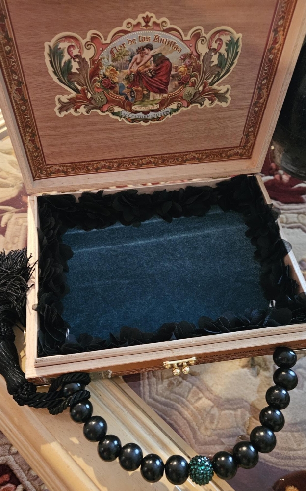 Flor de Tampa Cigar Box Purse - Image 8