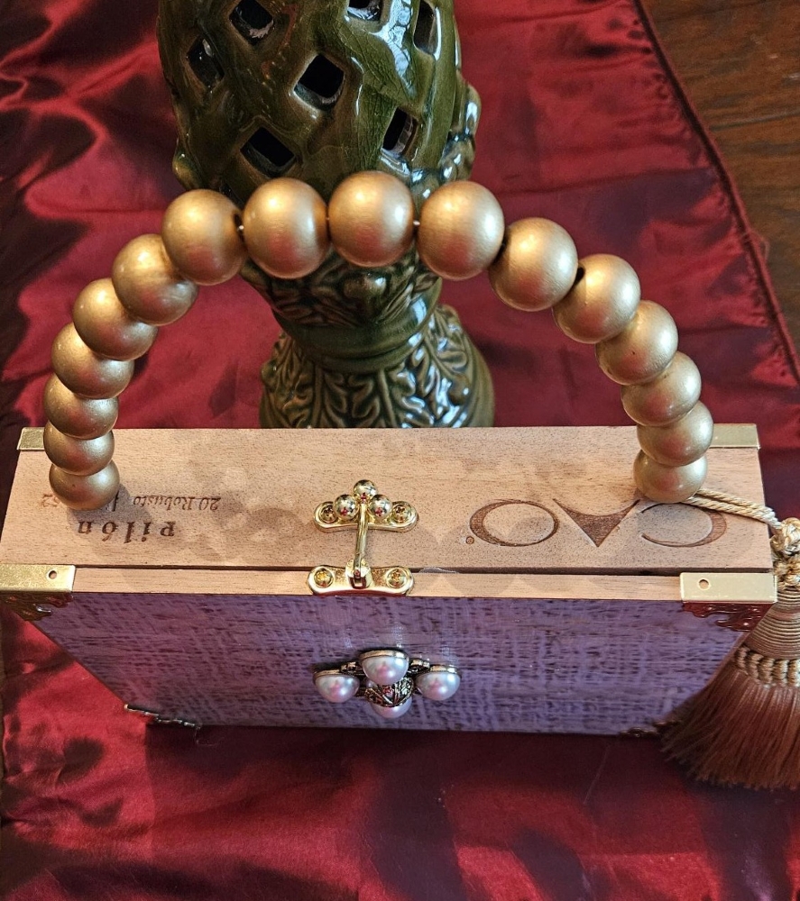 Pearl Maltese Cross on Cream Boucle Tweed Cigar Box Purse - Image 3