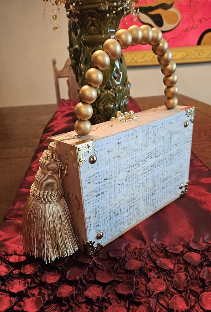 Pearl Maltese Cross on Cream Boucle Tweed Cigar Box Purse - Image 4