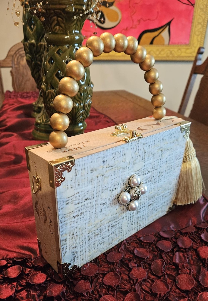 Pearl Maltese Cross on Cream Boucle Tweed Cigar Box Purse - Image 5