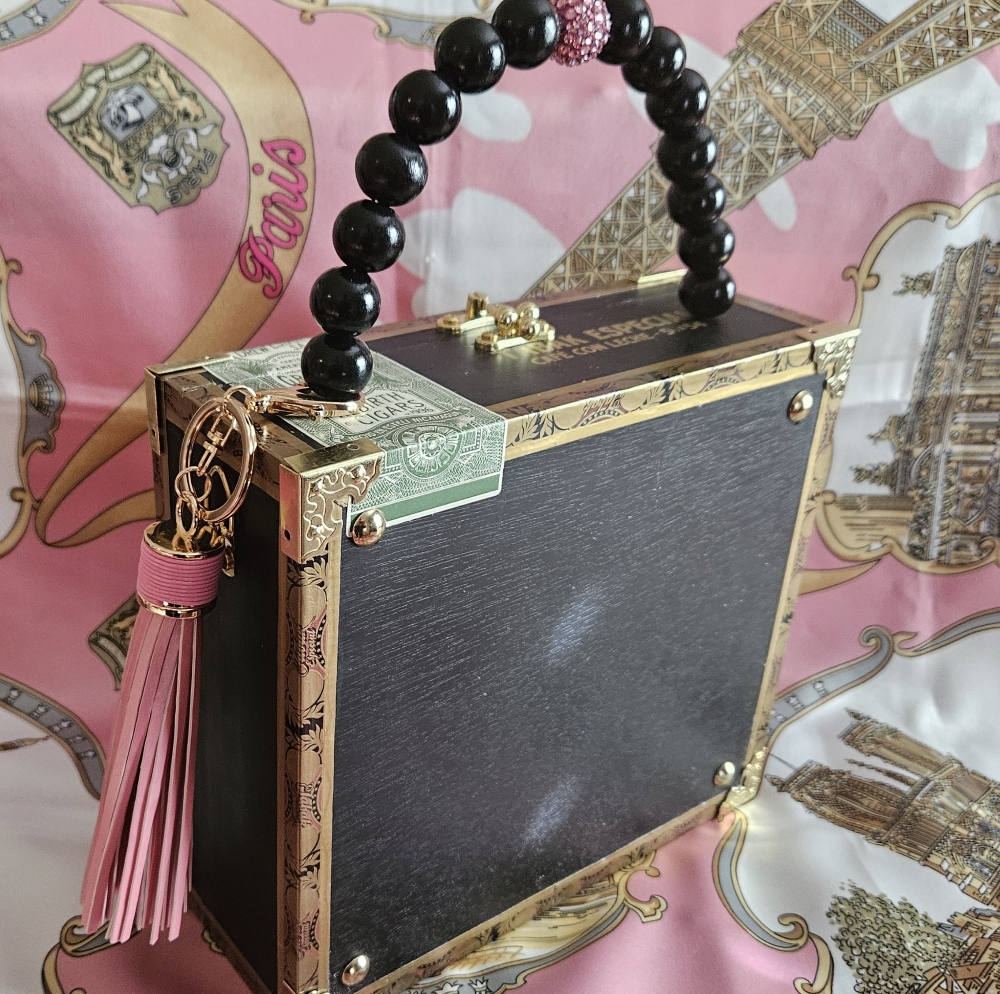 Marilyn Cigar Box Purse - Image 4