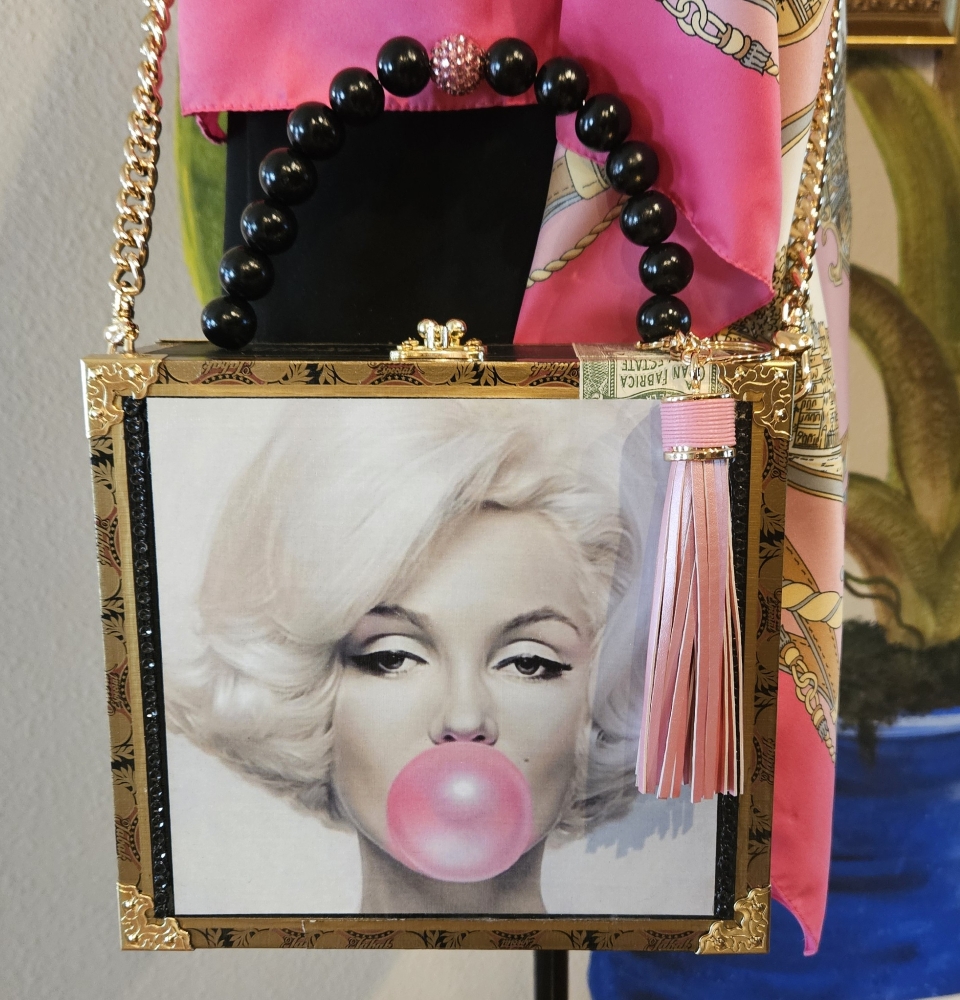 Marilyn Cigar Box Purse - Image 9