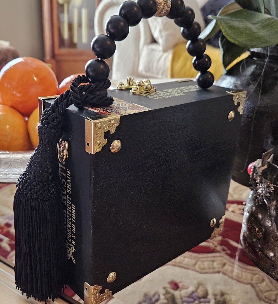 Pearl CC Brooch On Black Boucle Tweed Cigar Box Purse - Image 5