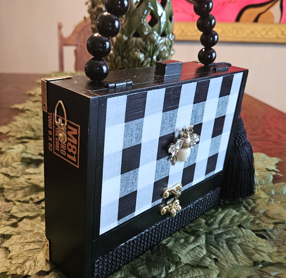 Rhinestone Bee on Black Gingham Cigar Box Purse - Image 3
