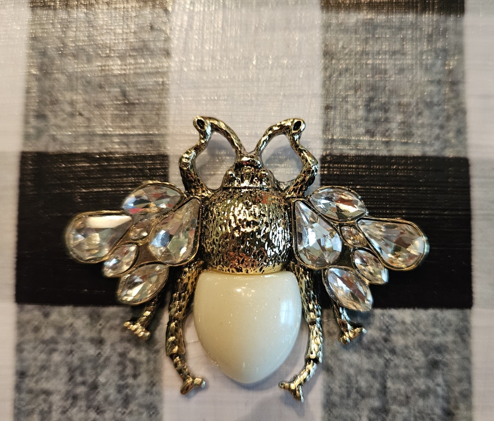 Rhinestone Bee on Black Gingham Cigar Box Purse - Image 6