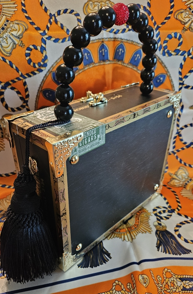 Olive You Martini Cigar Box Purse - Image 4