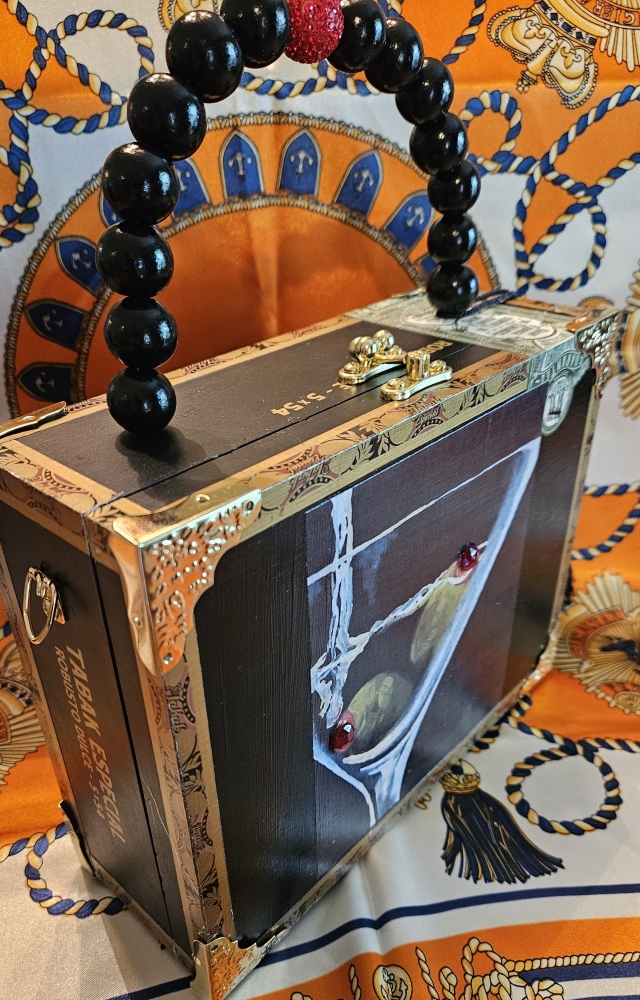 Olive You Martini Cigar Box Purse - Image 5