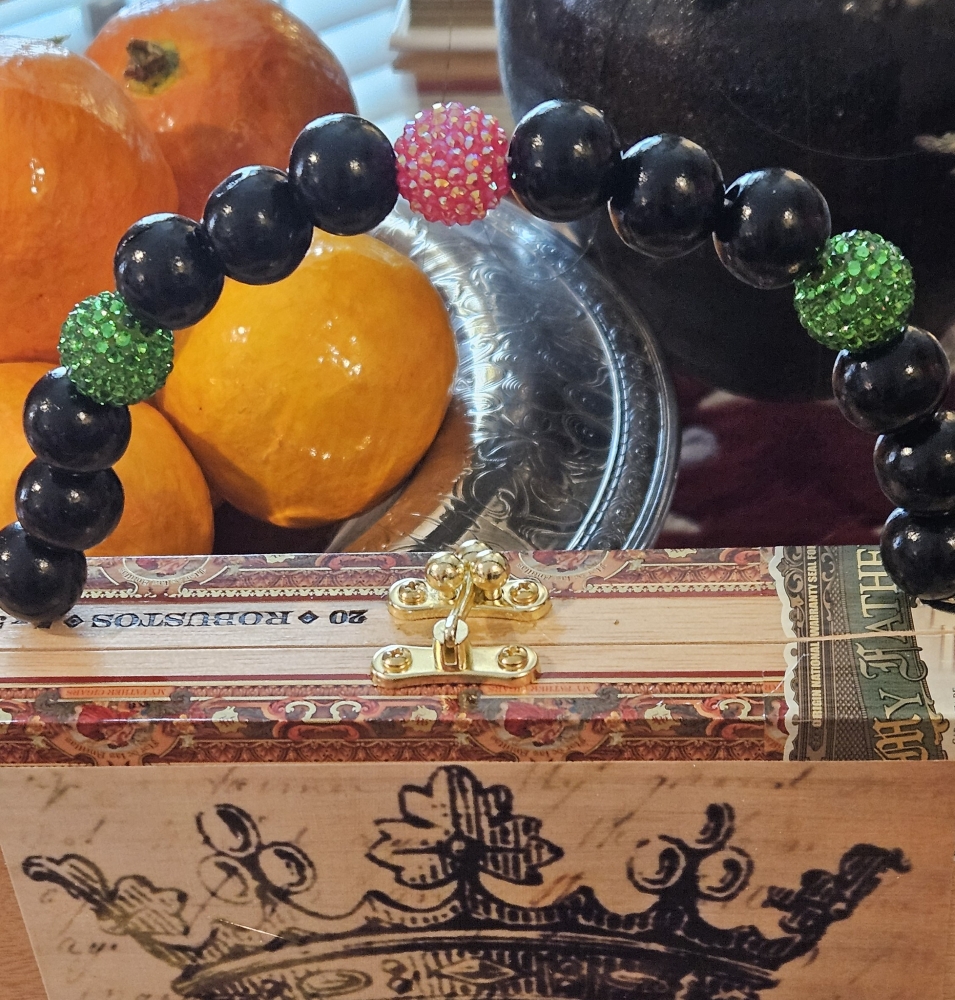 Crown and Roses Cigar Box Purse - Image 3