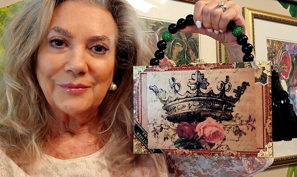 Crown and Roses Cigar Box Purse - Image 10