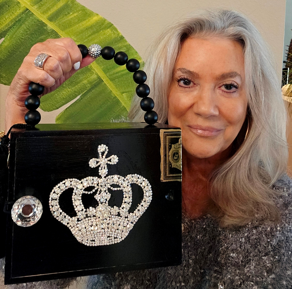 Royal Crown Cigar Box Purse - Image 10