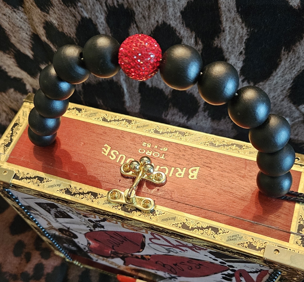 Lady Boss Cigar Box Purse - Image 3