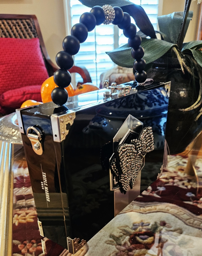 Black Crystal Bow on Black Camacho Cigar Box Purse - Image 5